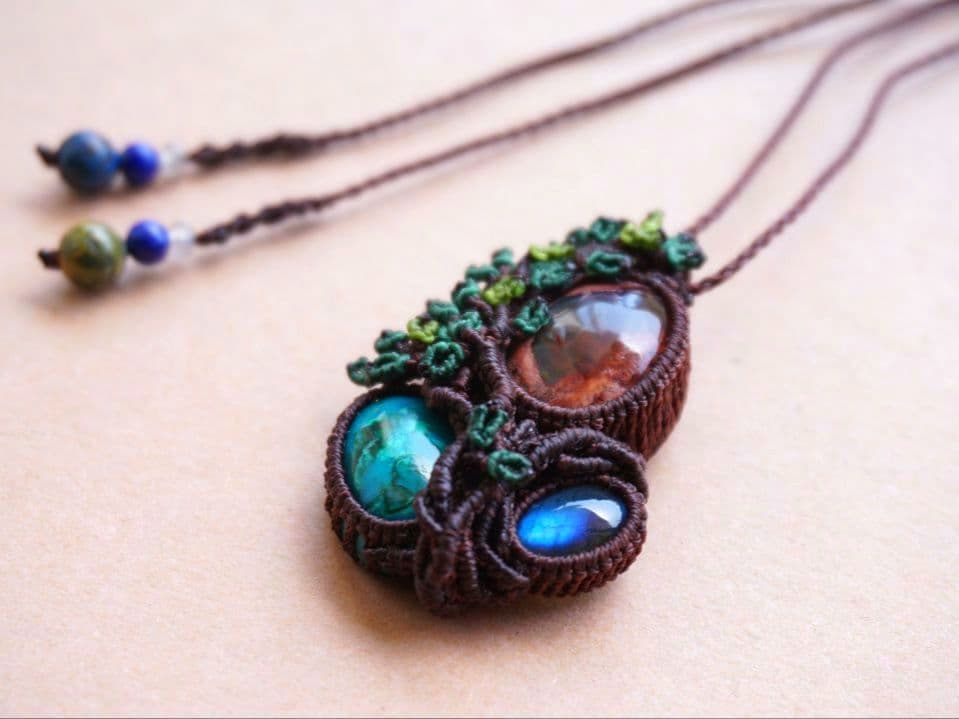 カンテラオパール　クリソコラ　ラブラドライト　マクラメ　ネックレス