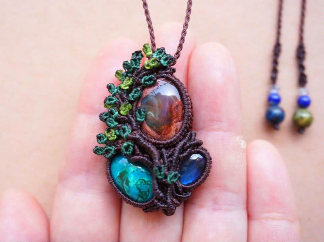 カンテラオパール　クリソコラ　ラブラドライト　マクラメ　ネックレス