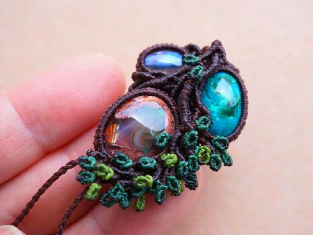 カンテラオパール　クリソコラ　ラブラドライト　マクラメ　ネックレス