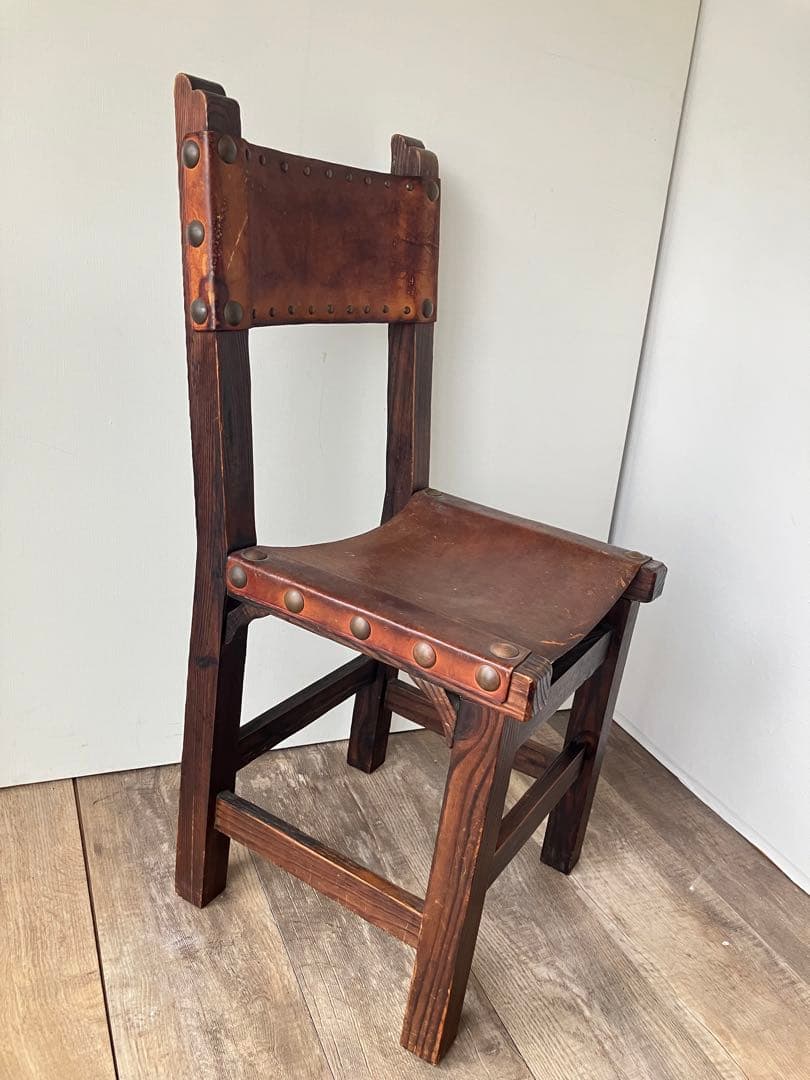 アンティーク　レザーチェア　本革張り　鋲打