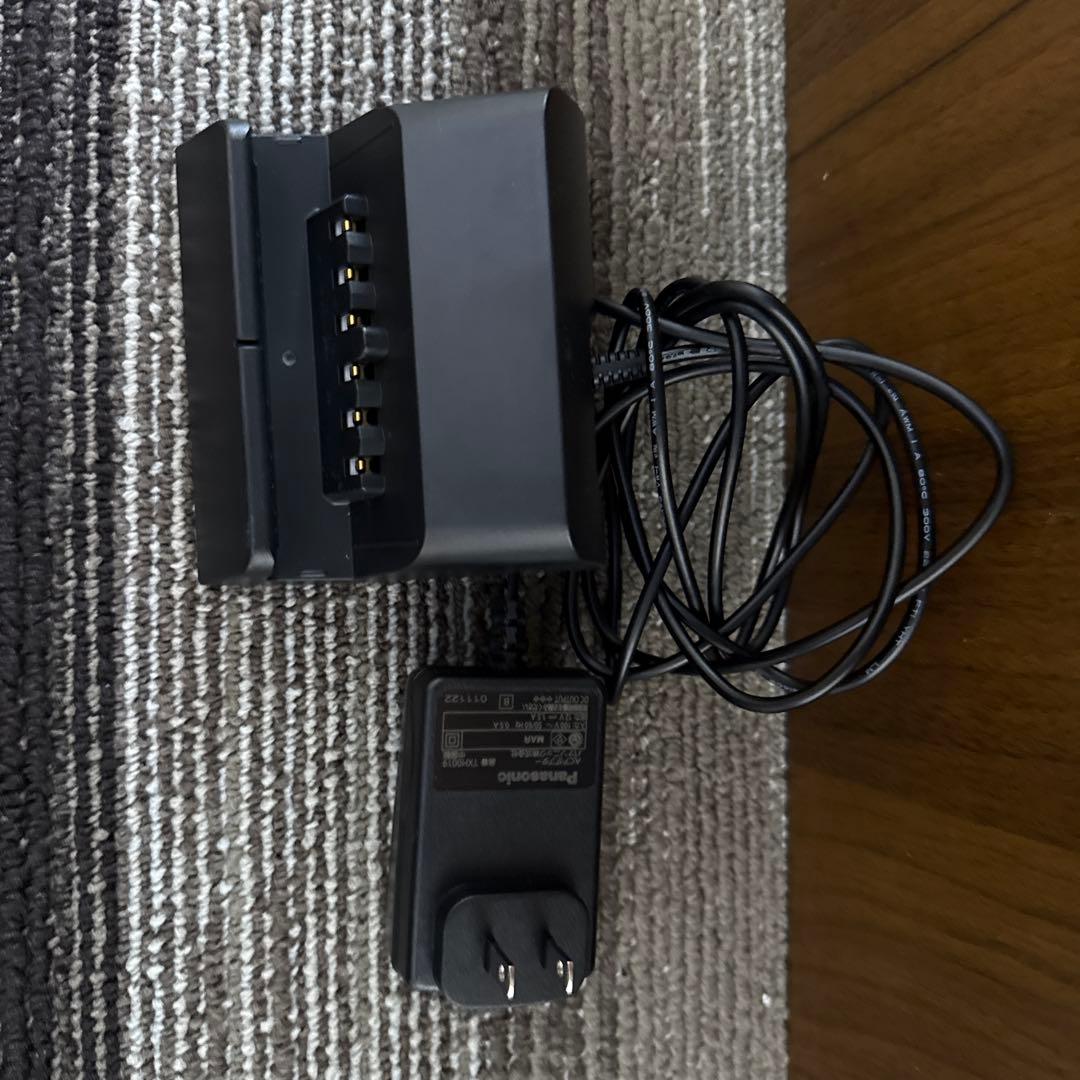 ふとみ　ポータブルテレビ　プライベート・ビエラ UN-10E11