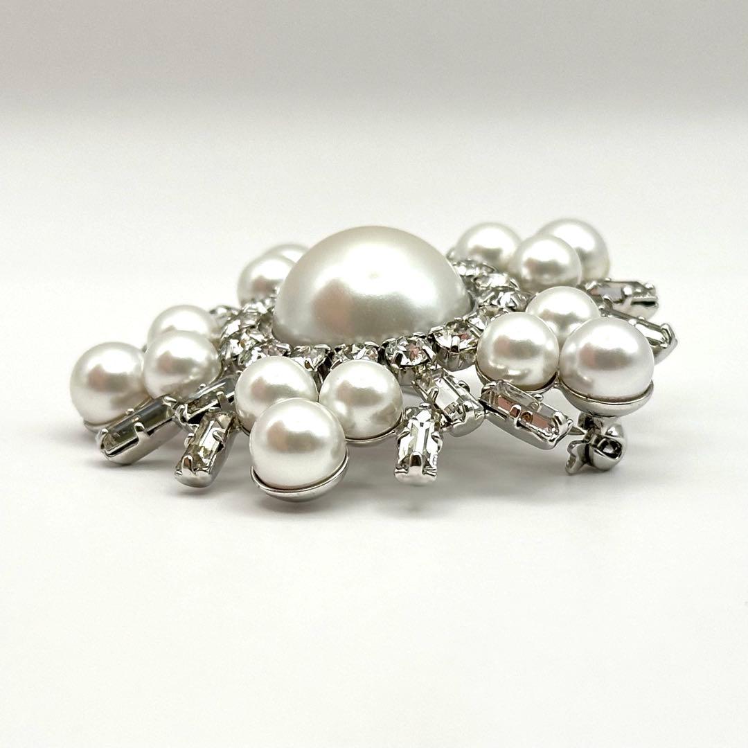 Rene ルネ ブローチ フェイクパール ビジュー シルバーカラー