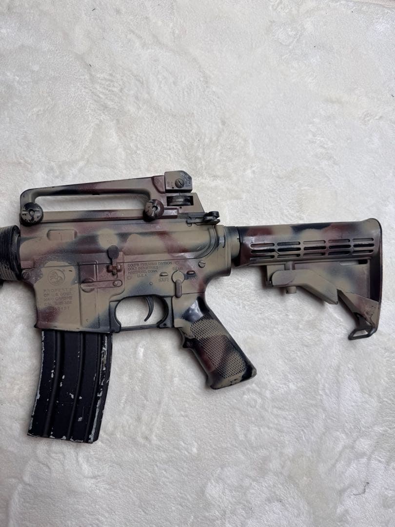 東京マルイ M4A1 電動ガン　バッテリー付