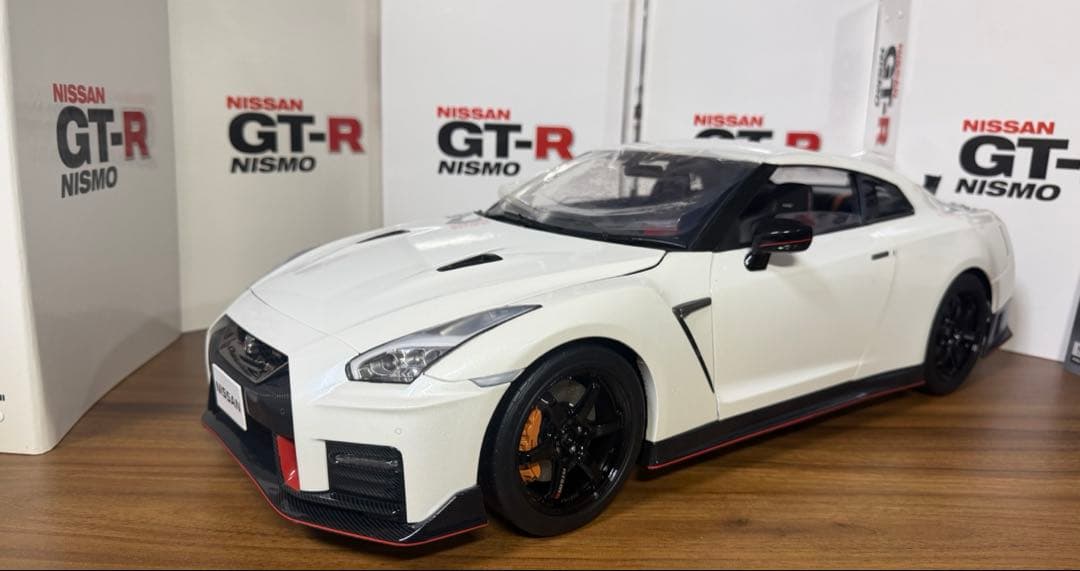 ディアゴスティーニ　R35 GTR ニスモ　未完成品