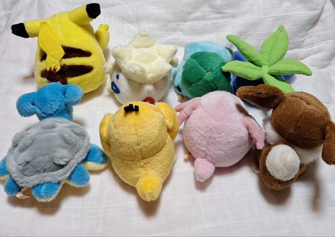 佐*る様 ポケモン　ぬいぐるみギフトボックス　限定　TOMY　ピカチュウ