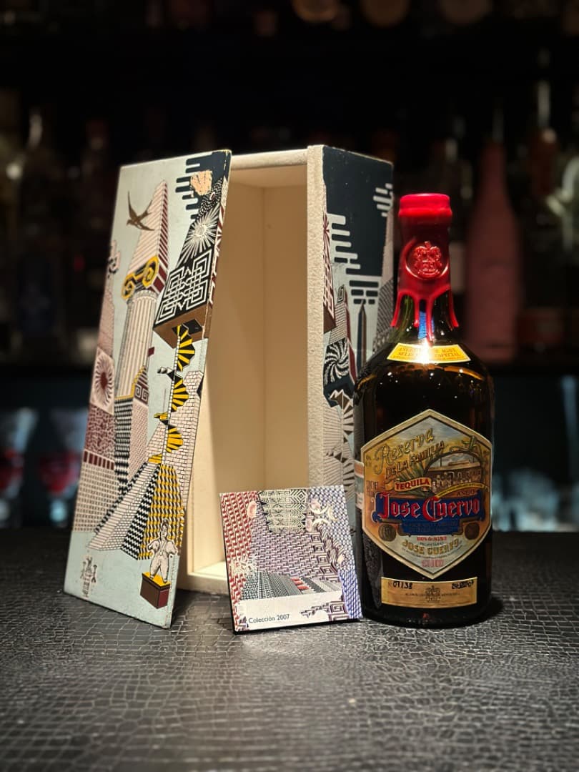 テキーラ/ホセクエルボ/レゼルヴァ・デ・ラ・ファミリア/2007年／レア