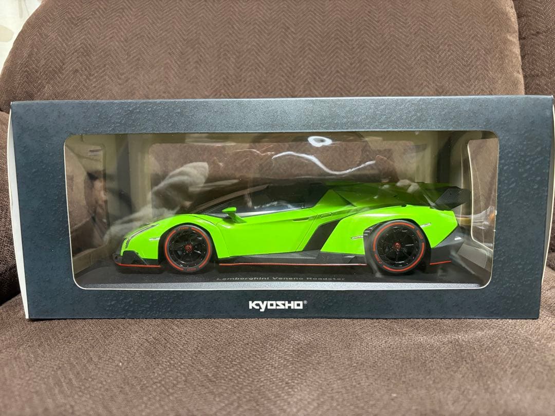 てつ　京商 Lamborghini Veneno Roadster