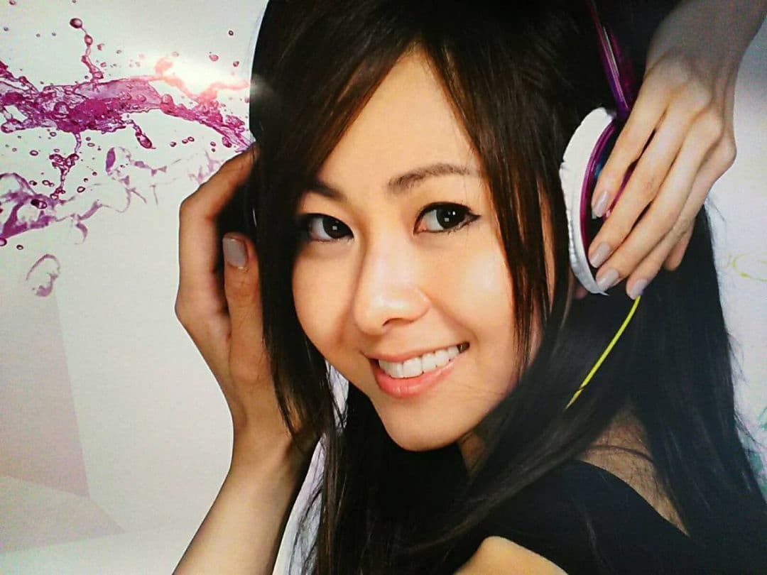 ヘッドホン倉木麻衣サイン入り会場限定FC継続入会特典ポスター非売品☆ヘッドフォン