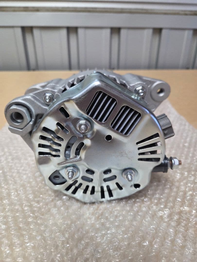 ダイハツ オルタネーター 27060-B2030 リビルト品 未使用