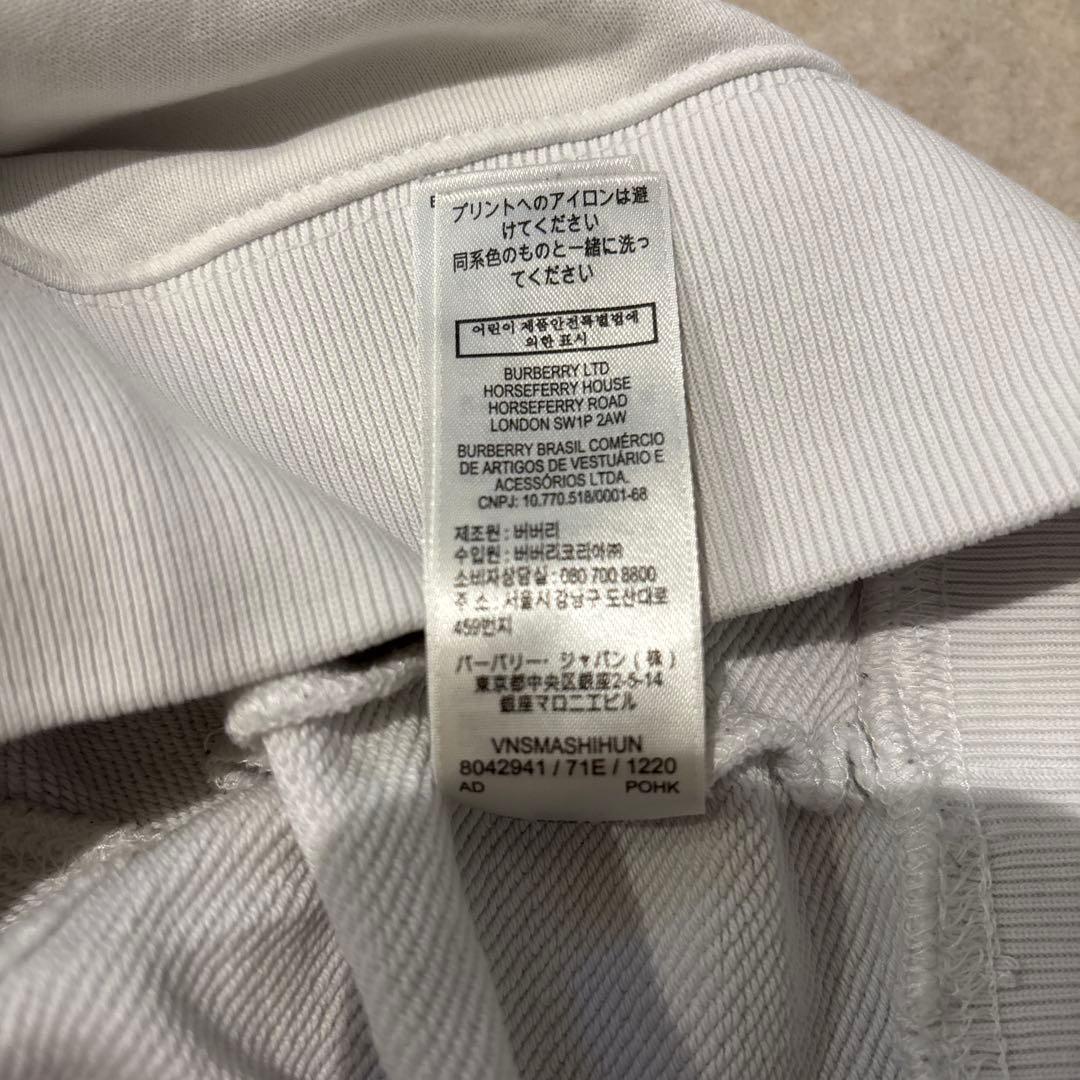 バーバリー　トレーナー　8Y