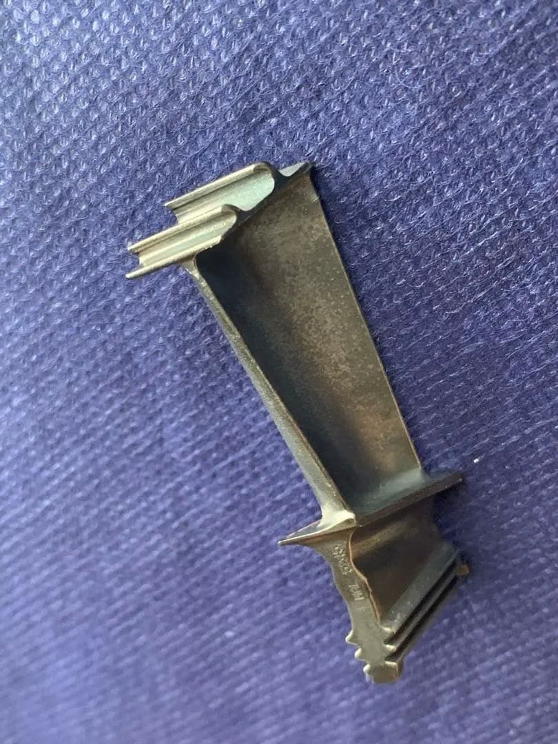 YS-11 高圧タービンブレード　1st stage ジェットエンジン飛行機部品