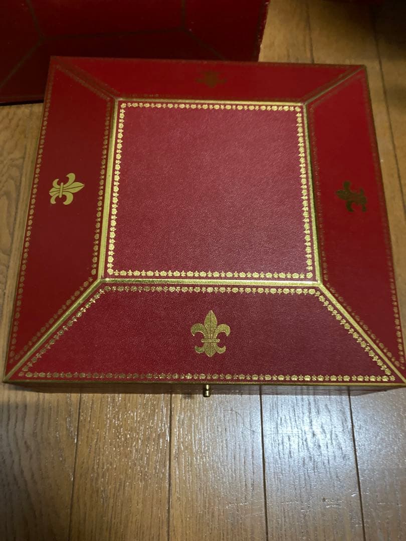 レミーマルタン　ルイ13世　金キャップ 700ml 古酒】　箱付き