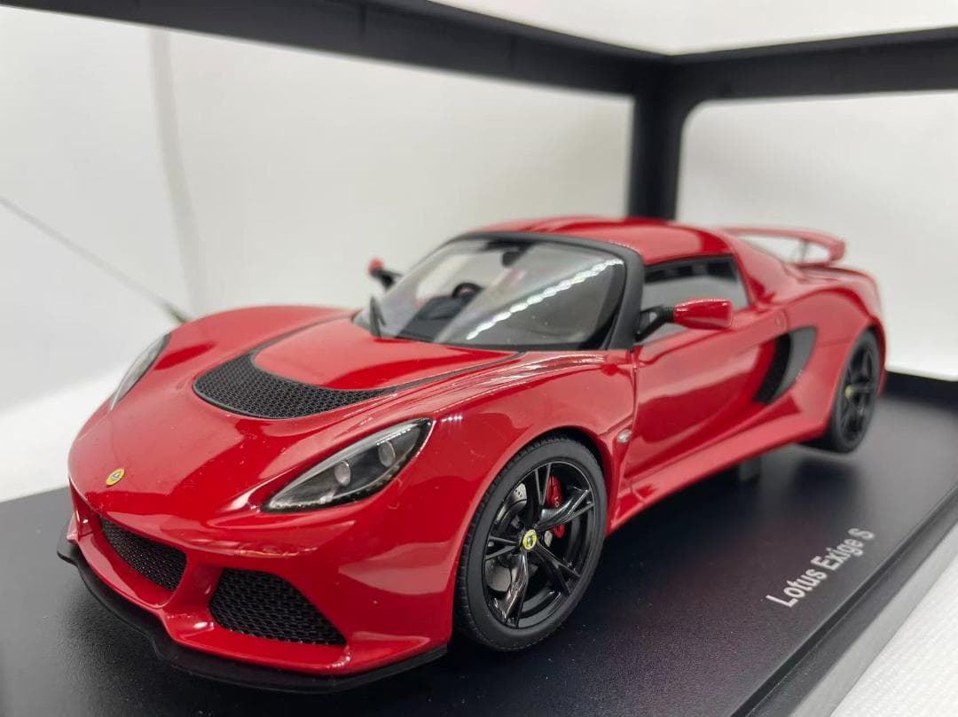 101-109 オートアート 1/18 ロータス エキシージ