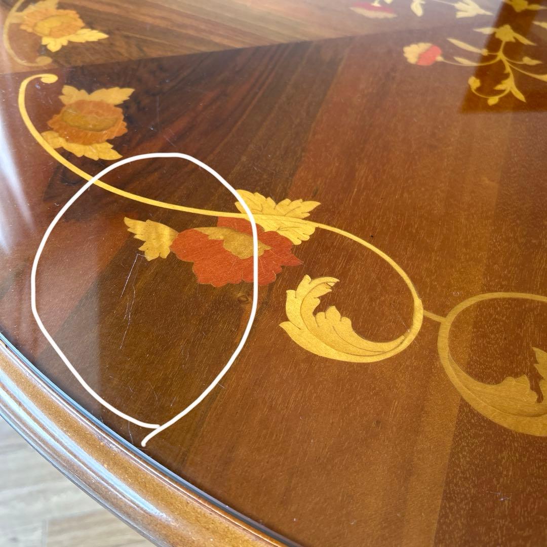 【お取引き相談中】彫刻入り脚＆木象嵌模様の高級木製丸テーブル