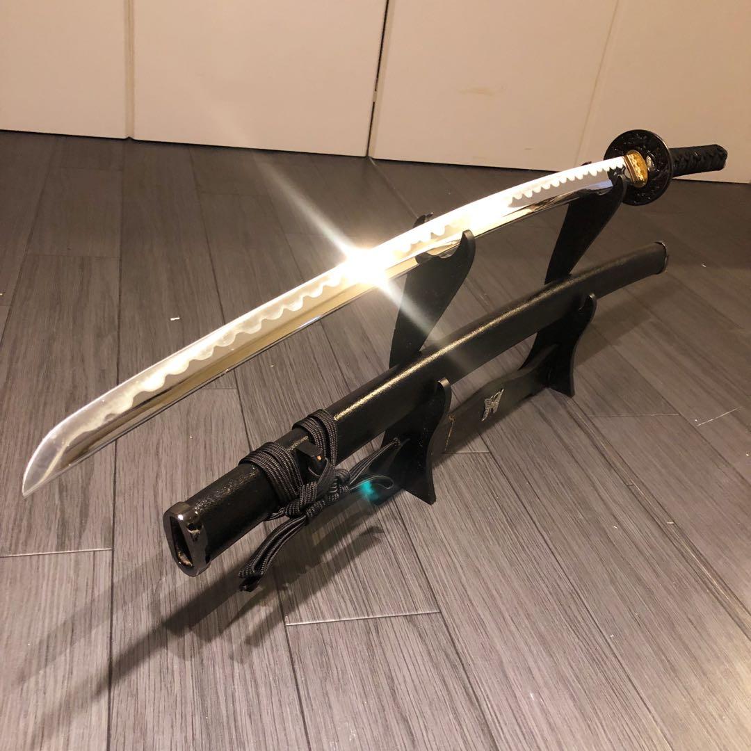 高級模造刀　高級居合刀　黒拵え　優波紋