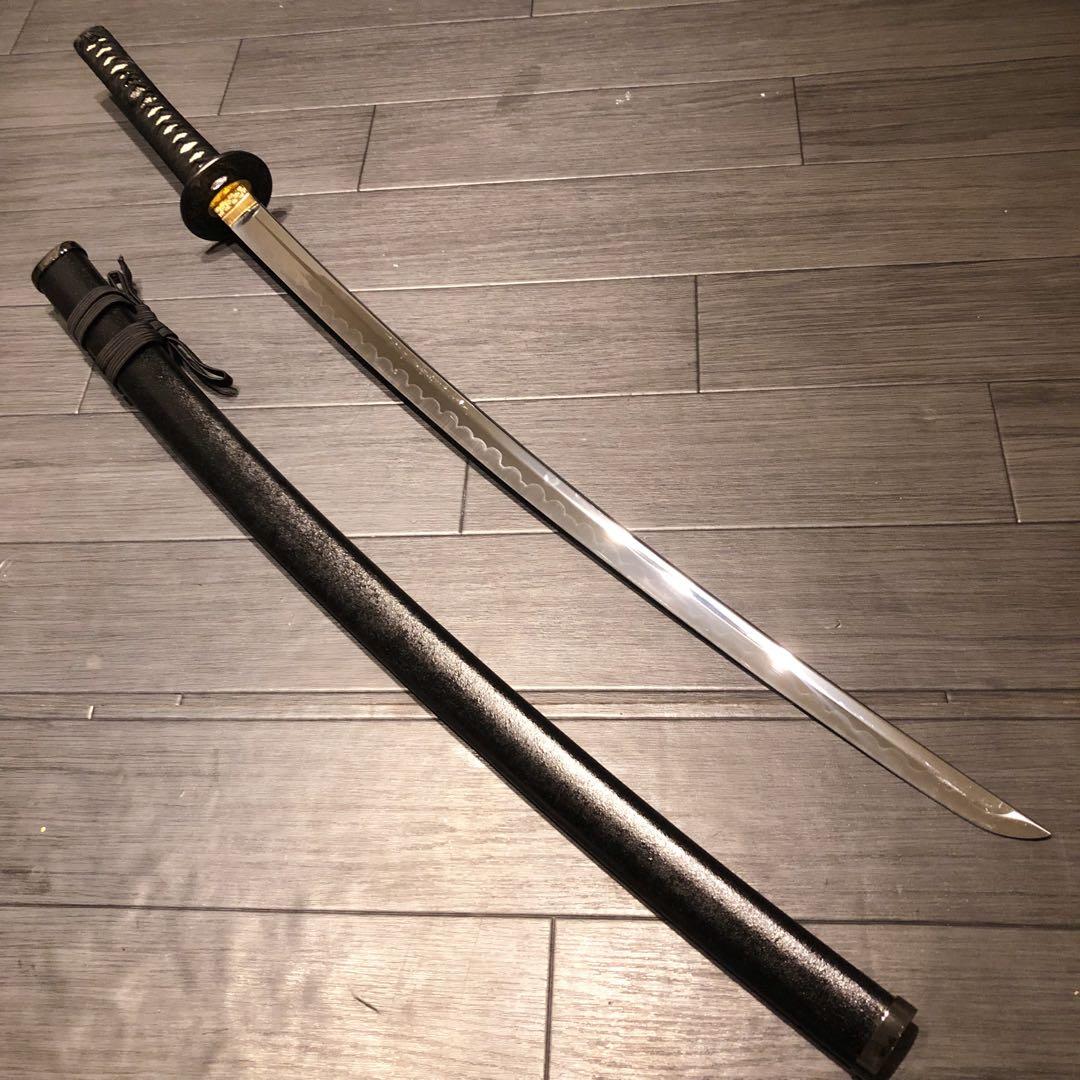 高級模造刀　高級居合刀　黒拵え　優波紋