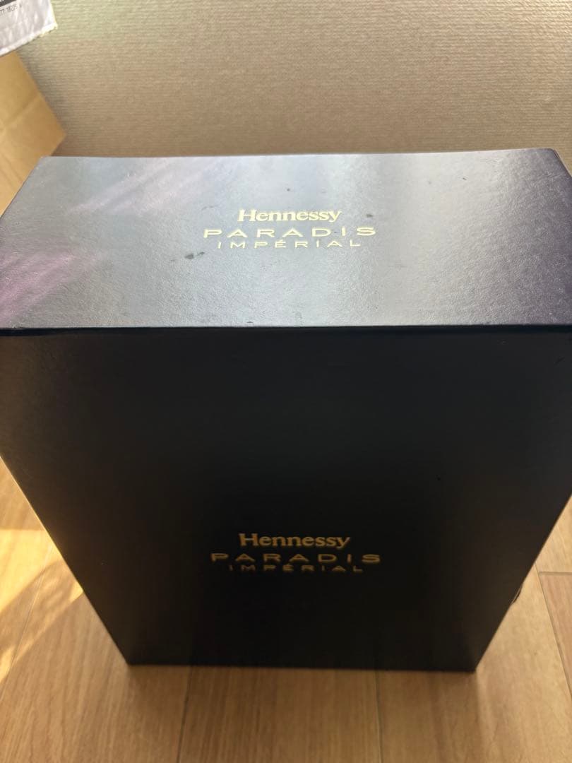 ヘネシー パラディー アンペリアル　空瓶　ケース