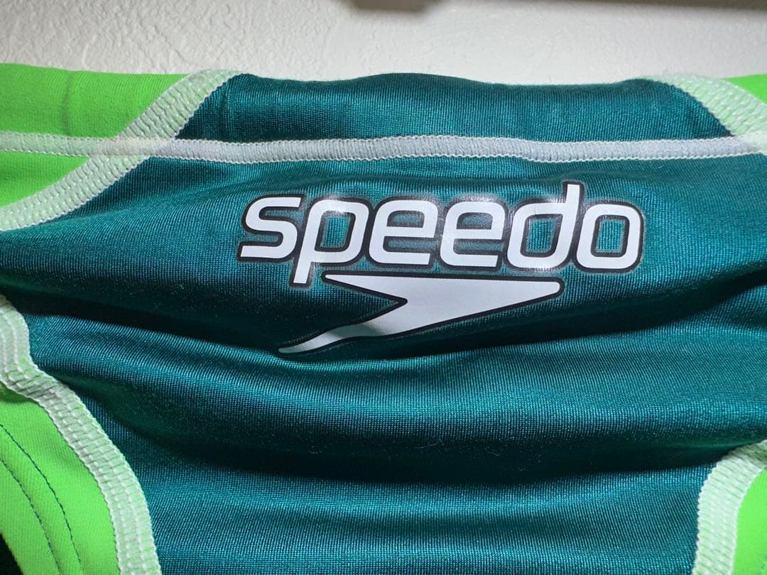r*a様 speedo 競パン　Mサイズ　グリーン×ホワイト
