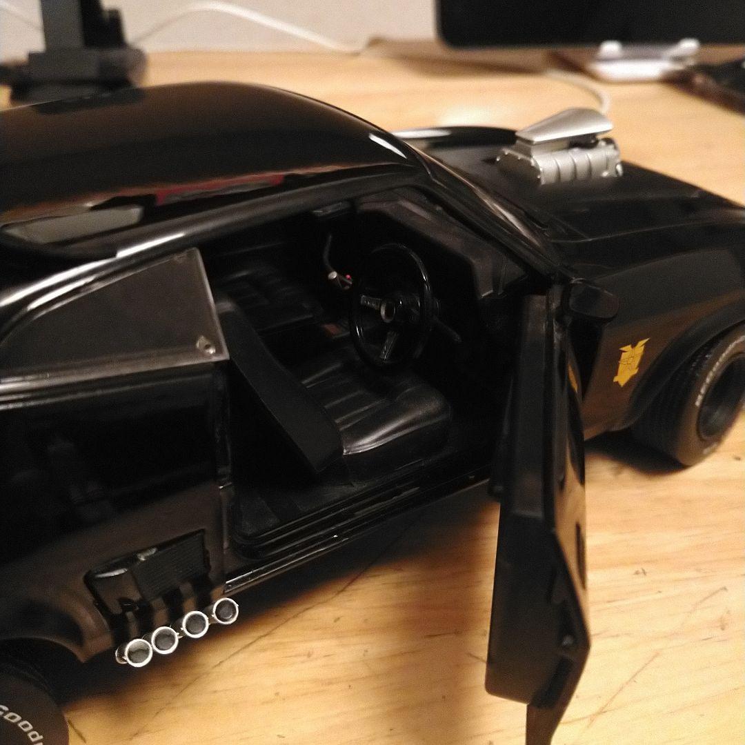 た*吉様 グリーンライト　1/18 MADMAX インターセプター　車両のみ