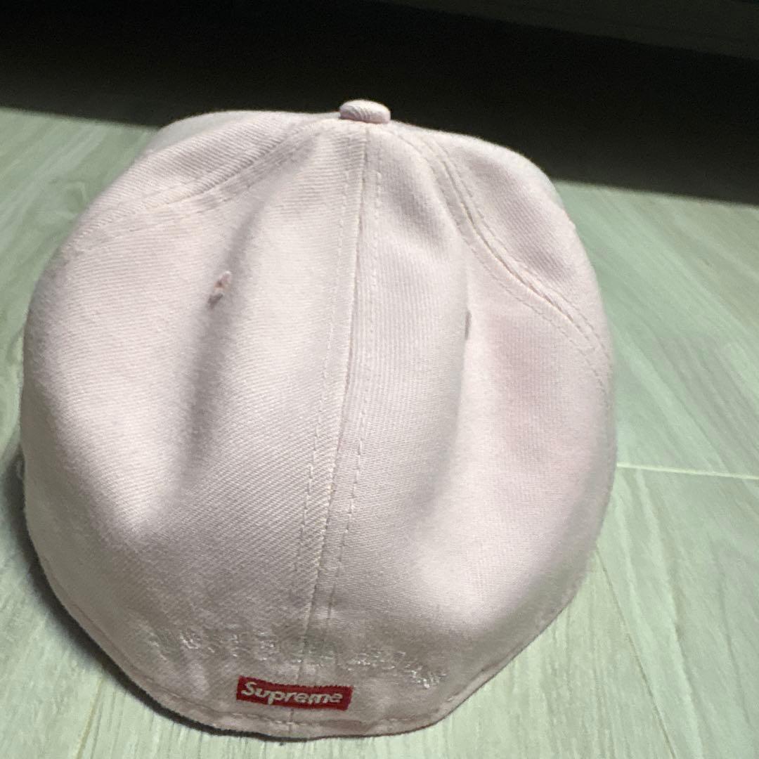 Supreme 59FIFTY Sロゴ　ピンクキャップ