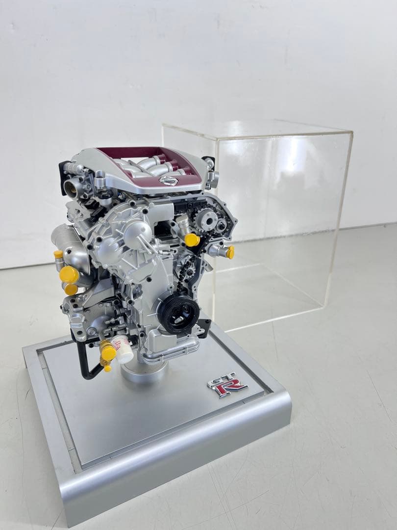 週刊日産GT-R エンジン模型完成品 1/5 R35 VR38DETT ジャンク