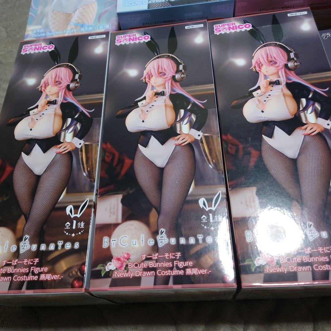 BCute Bunnies バニーガールフィギュア9体セット