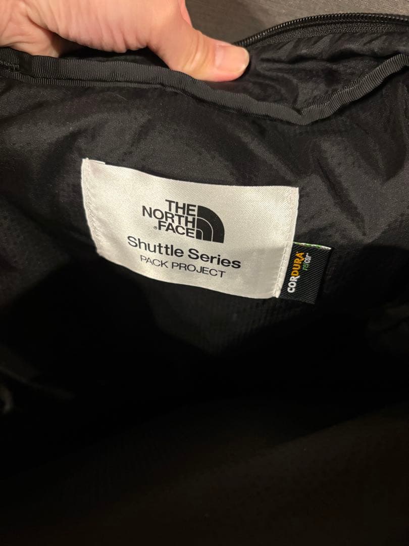 THE NORTH FACE シャトルデイパック ユニセックス　ビジネスバッグ