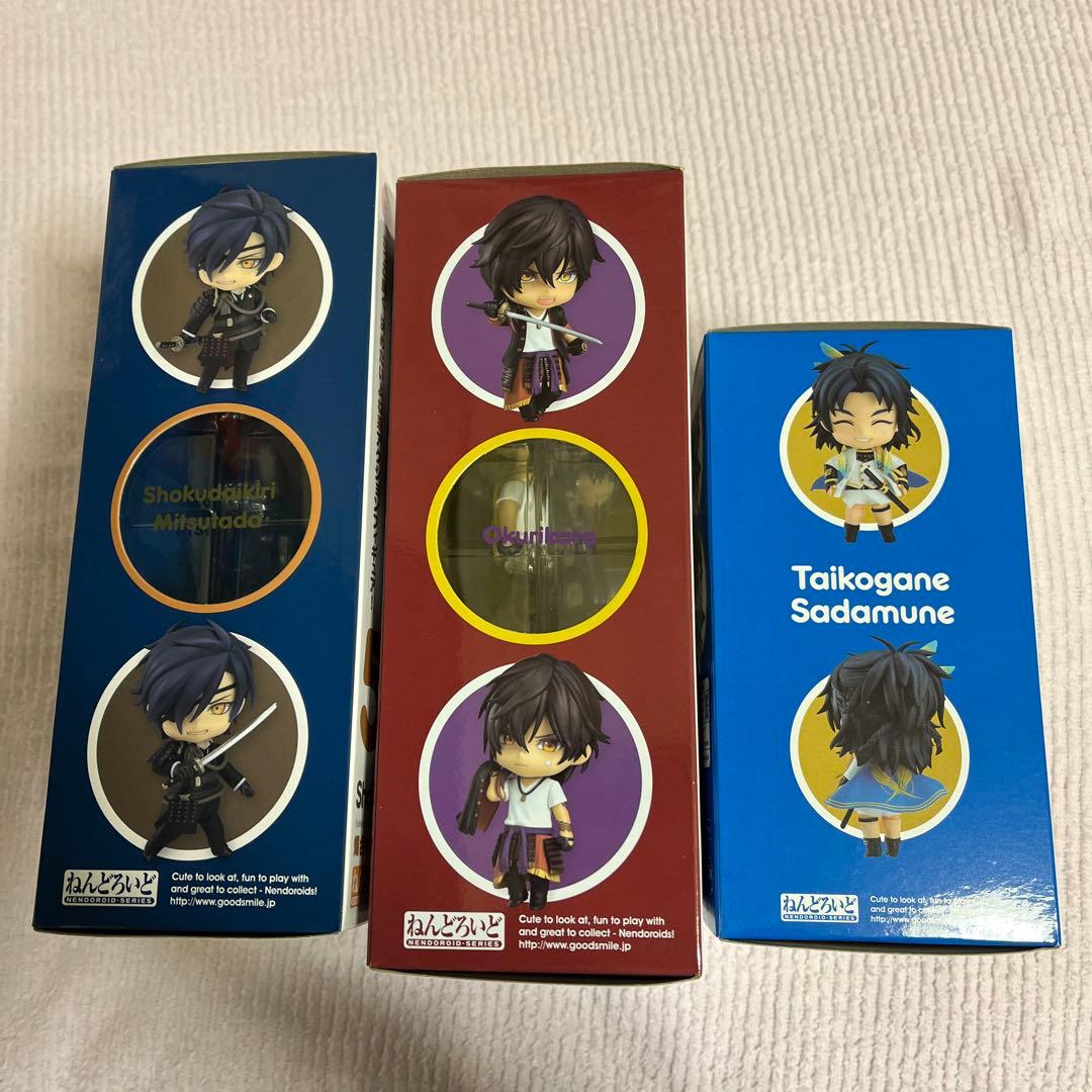 刀剣乱舞　ねんどろいど　大倶利伽羅　燭台切光忠　太鼓鐘貞宗　引っかけ　鶴丸国永