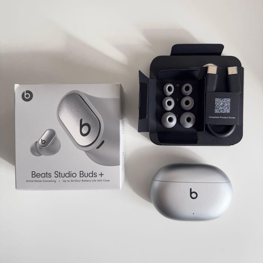 限定カラー｜Beats Studio Buds + コズミックシルバー ケース付