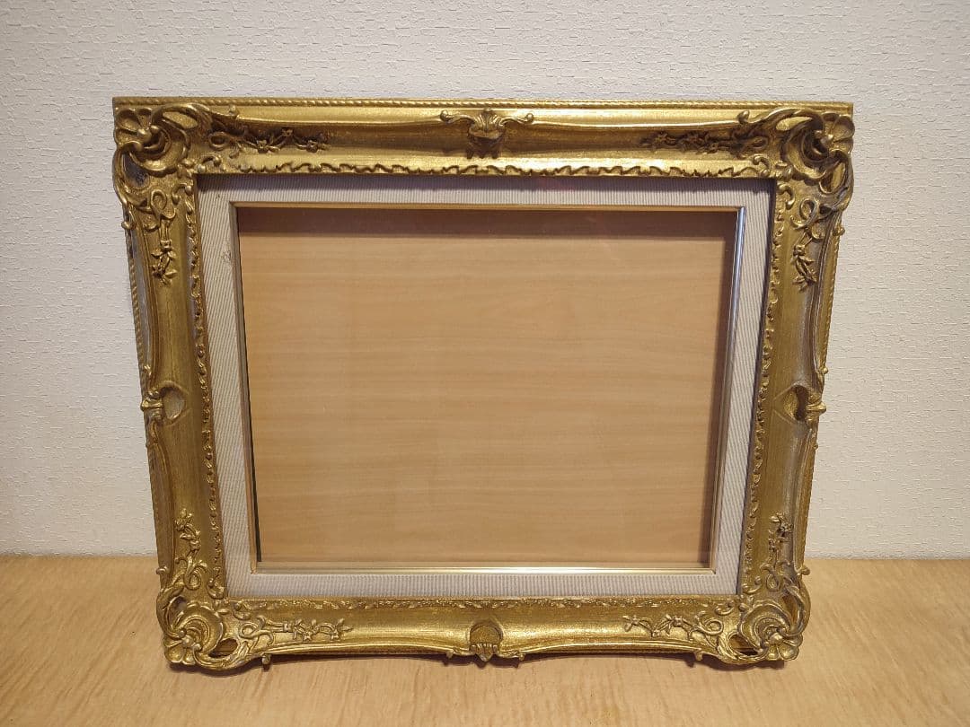 クラシックゴールド装飾油彩額縁 （内径　幅41cm×縦32cm）