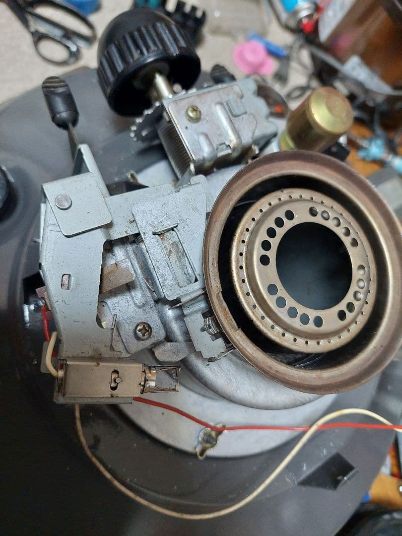 限定割　トヨトミ レインボーストーブ　RB-25 石油ストーブ　ギアミッション風