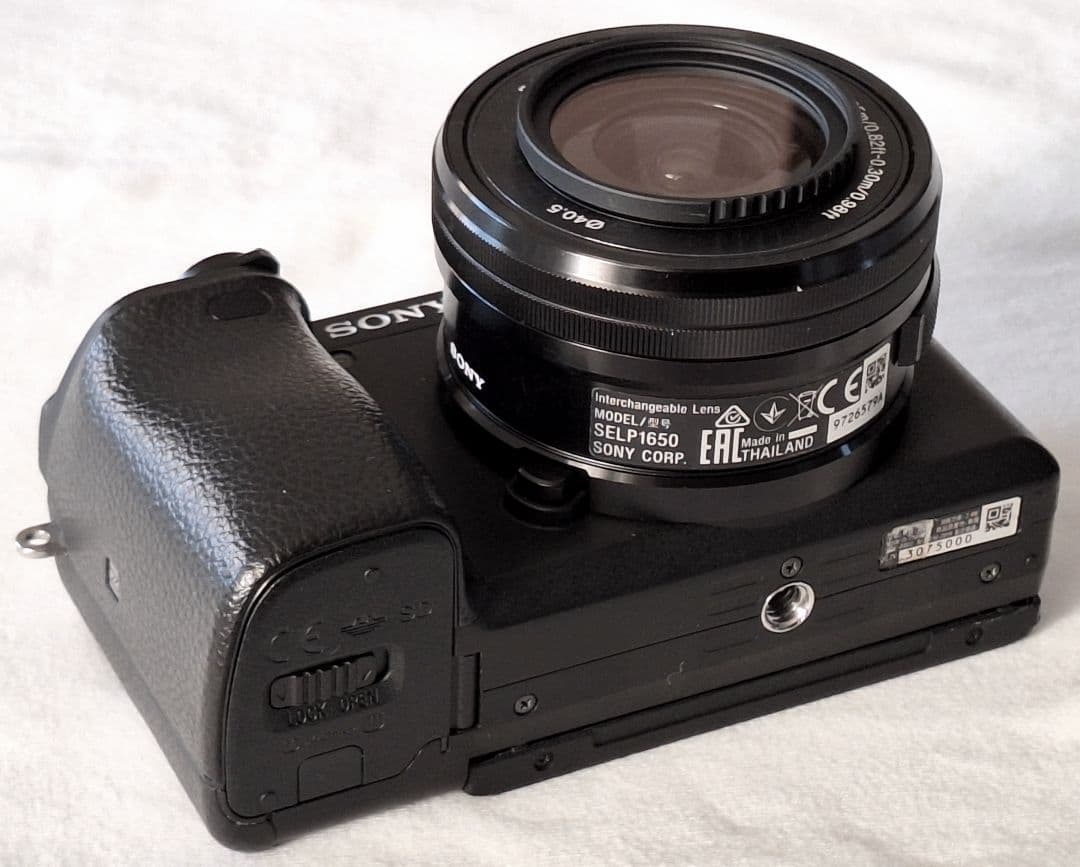 SONY α6400 ミラーレス一眼 カメラ E 16-50mm ズームレンズ