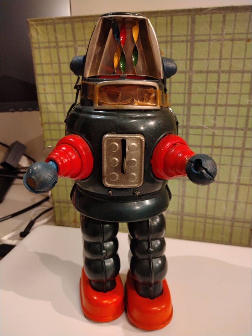 MECHANICAL MOON ROBOT ロビー