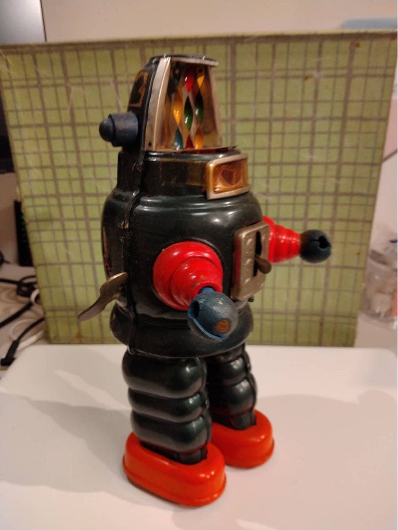 MECHANICAL MOON ROBOT ロビー