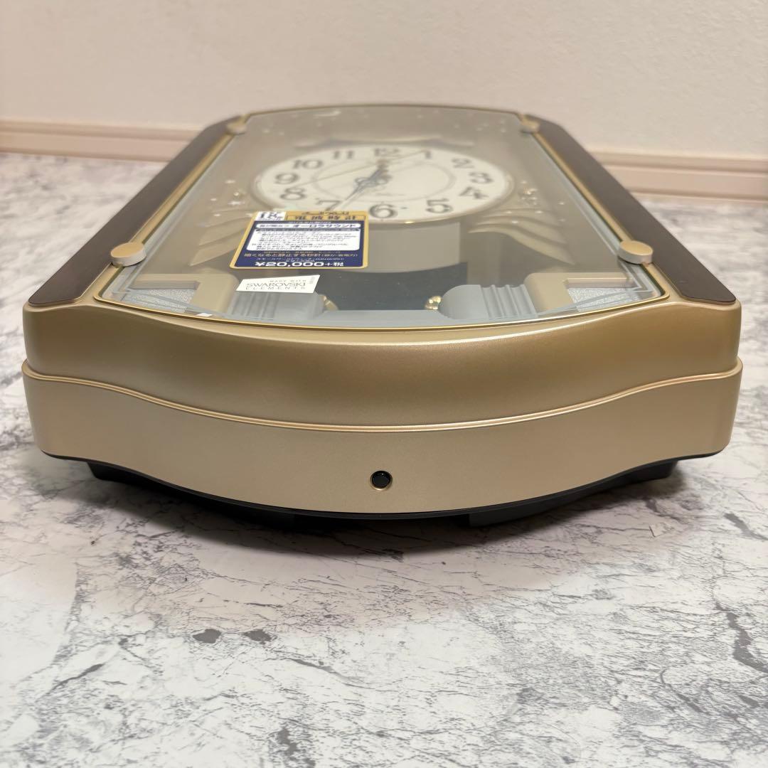 新品✨シチズン　スモールワールドウォッチ　18曲収録　電波時計　カラクリ時計