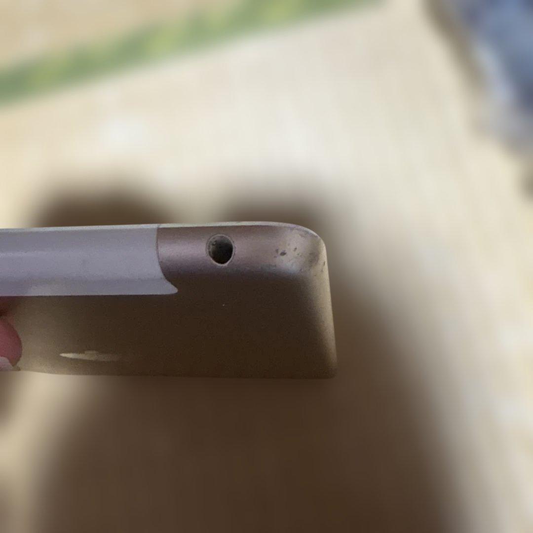 iPad本体 画面ひび割れ