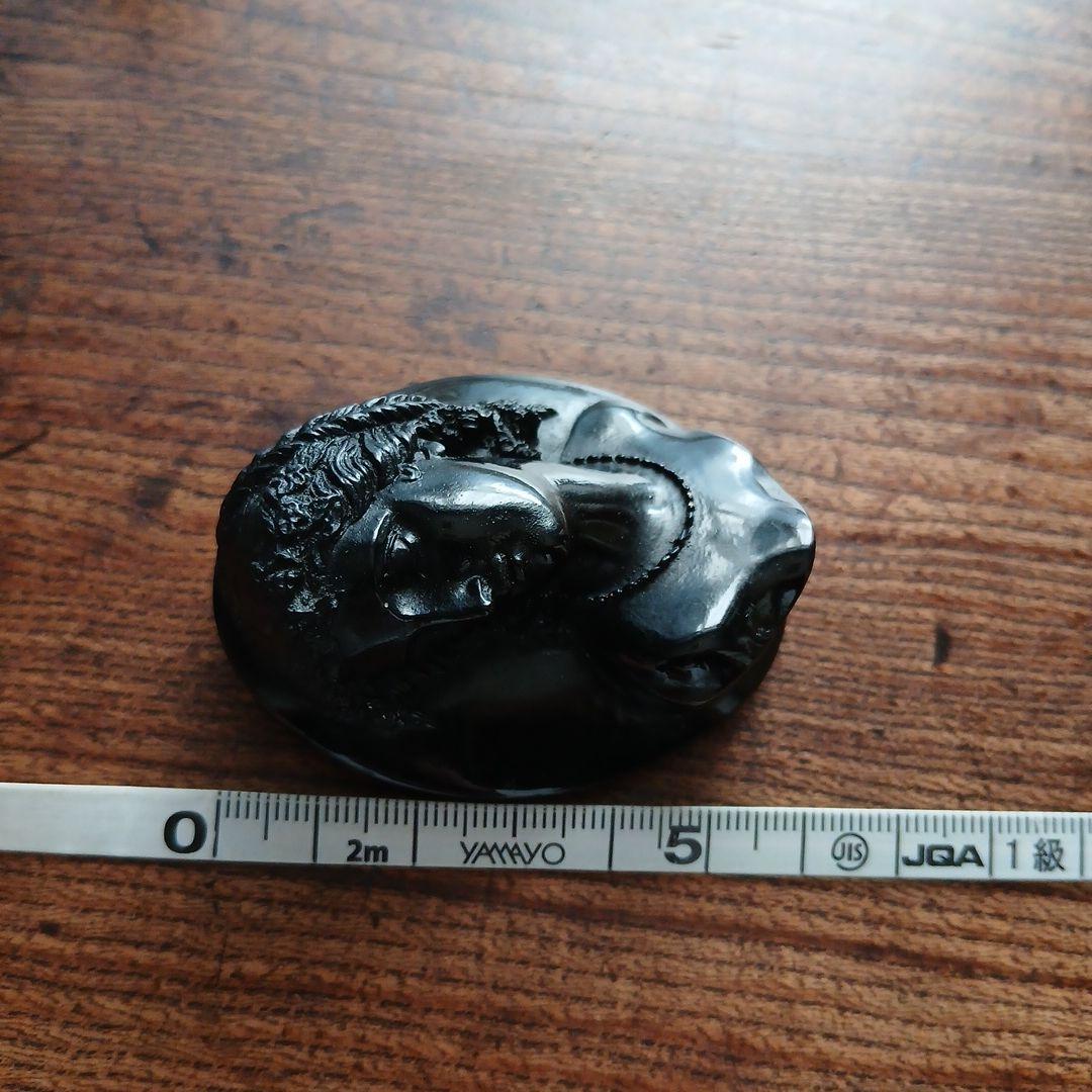 Vintage❗ブラック 彫刻 女性モチーフ ブローチ 女神 蚤の市