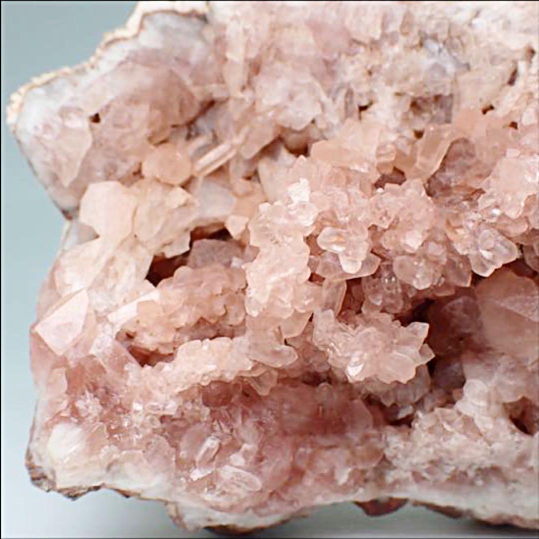 【アルゼンチン/パタゴニア/choique鉱山】ピンクアメジストの原石②