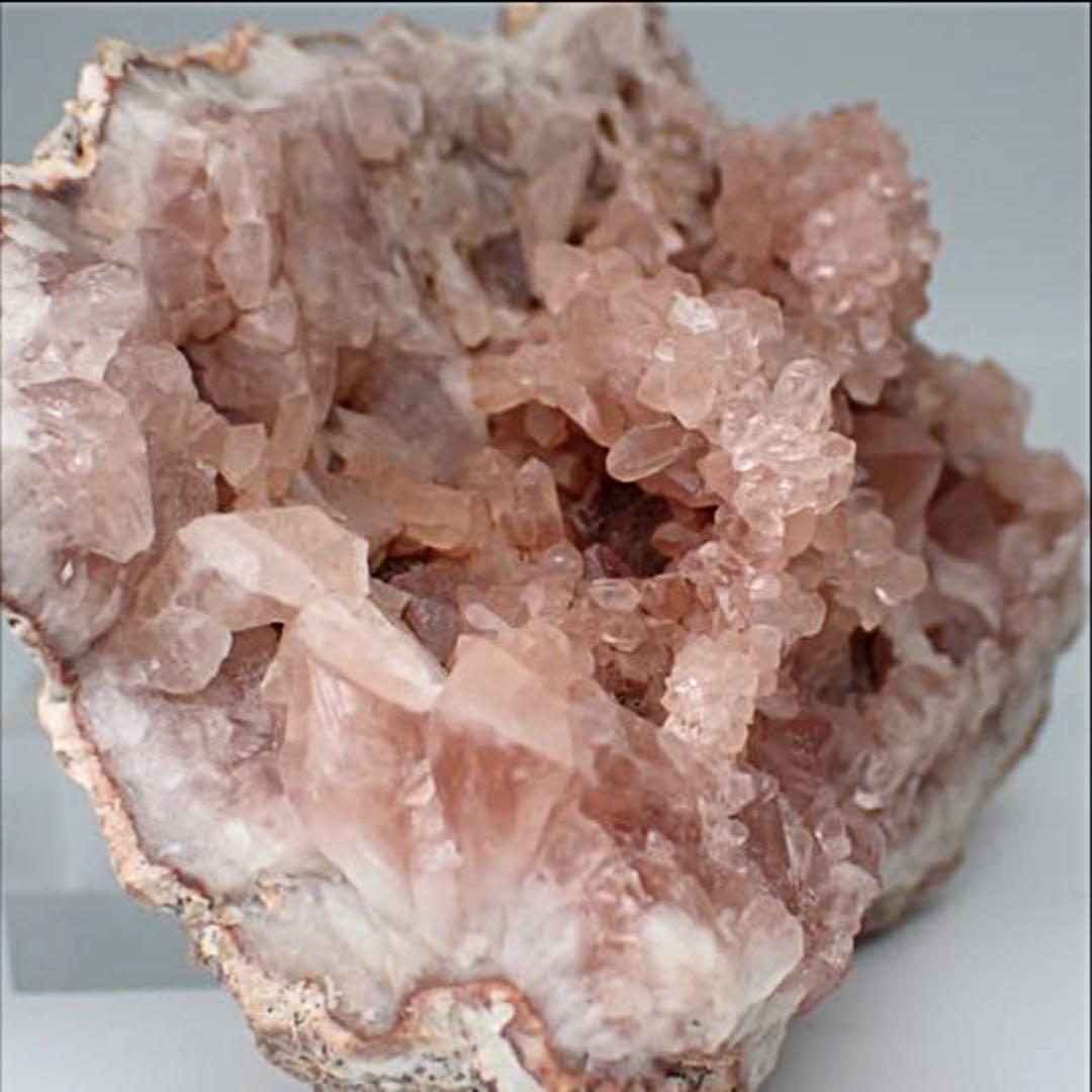 【アルゼンチン/パタゴニア/choique鉱山】ピンクアメジストの原石②