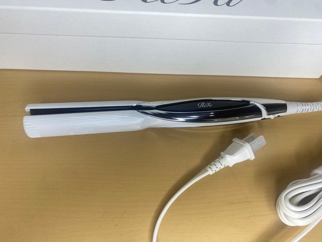 ✨ReFa BEAUTECH ストレートアイロン 2022年製