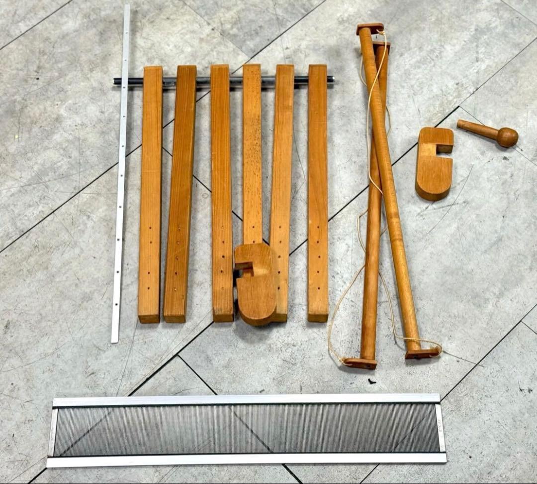 木製織り機 コンパクト設計