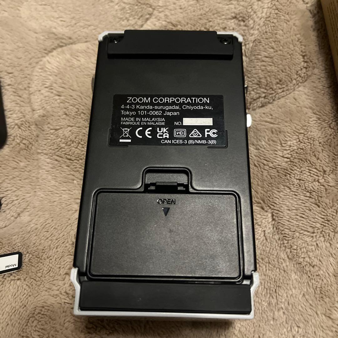 ZOOM MS-50G+ アダプター付き