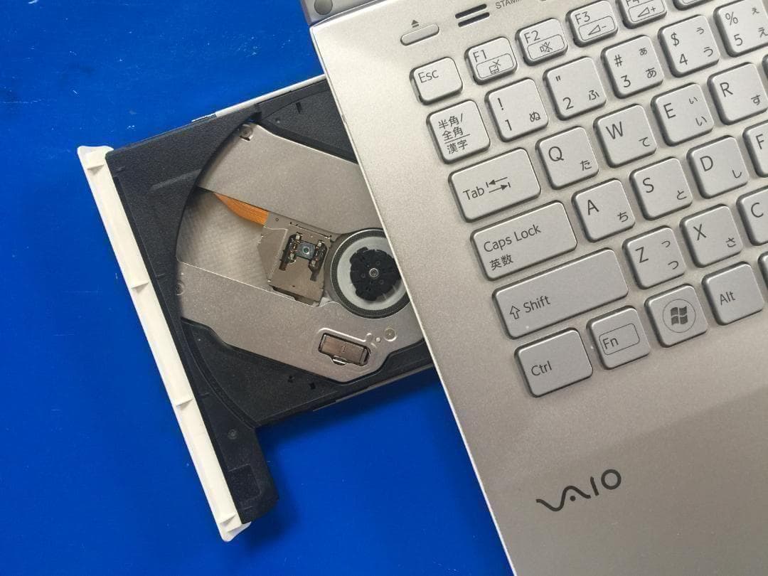 SONY VAIO VPCSB4AJ 13.3型TFT液晶 軽量コンパクトノート