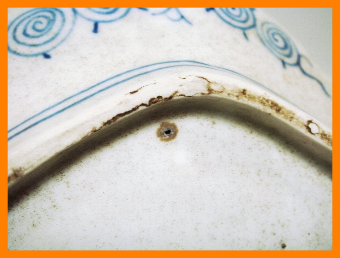 144『染付 波兎 変形皿』　/骨董品 古美術 古玩 アンティーク