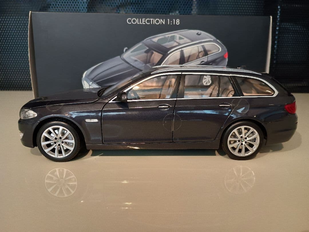 ノレブ NOREV BMW 550i ツーリング 5シリーズ 2010 1/18