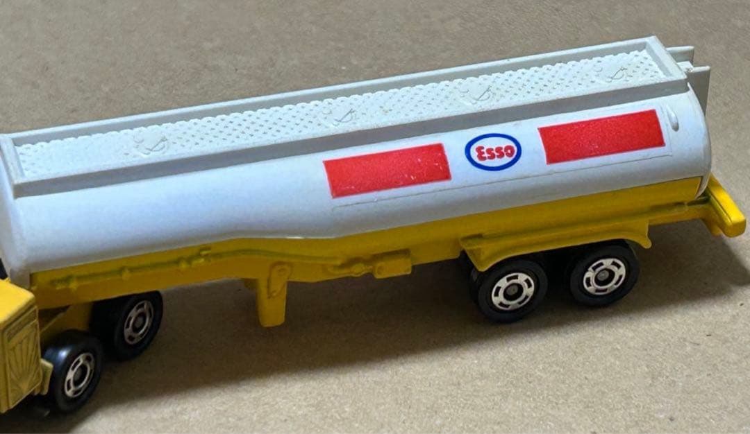 ロングトミカ ダイヤモンドレオ オイルタンクローリー