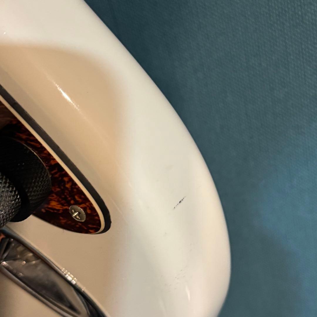 Squier by Fender スクワイヤー　フェンダー ジャズマスター