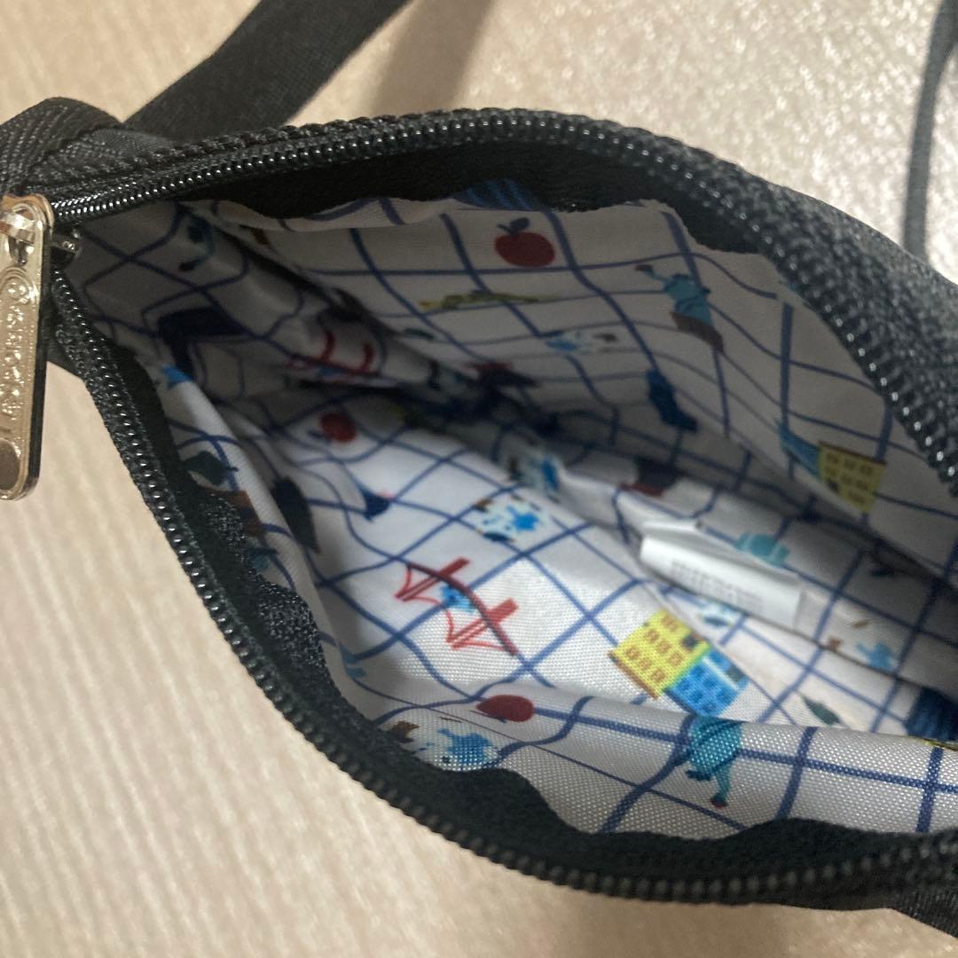 新品未使用ファミリアショルダーバッグ　レスポートサックコラボ　赤チェック　レア