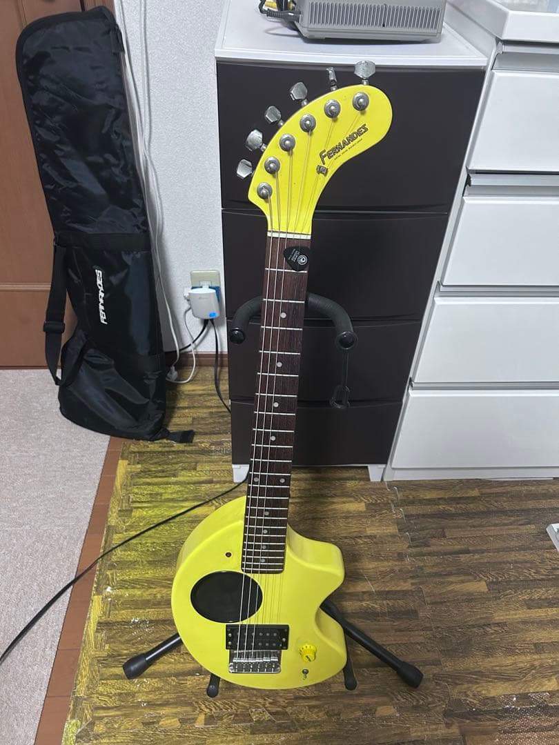 Fernandes ZO-3 エレキギター イエロー ギターケース付き
