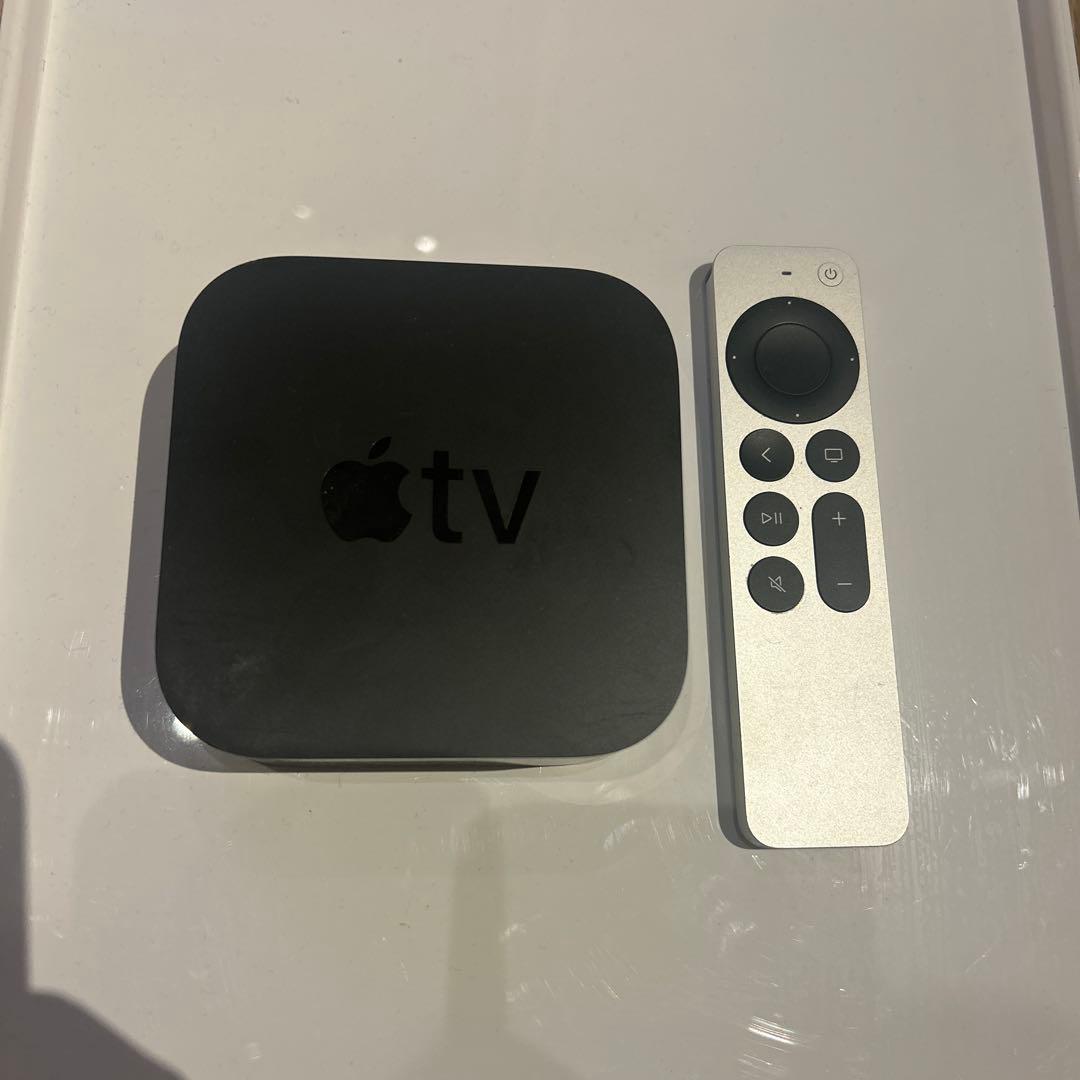 Apple TV HD 本体とリモコン